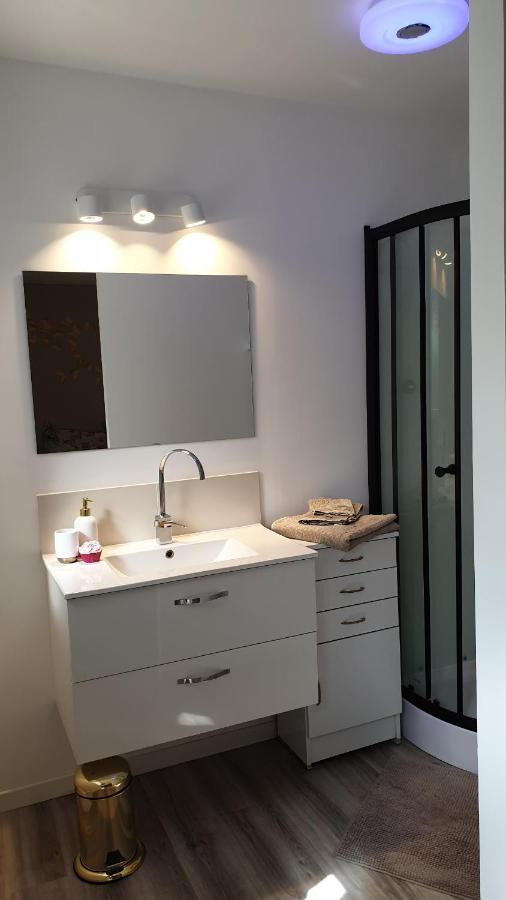 Le Cottage De Lily Bonnemain Ngoại thất bức ảnh