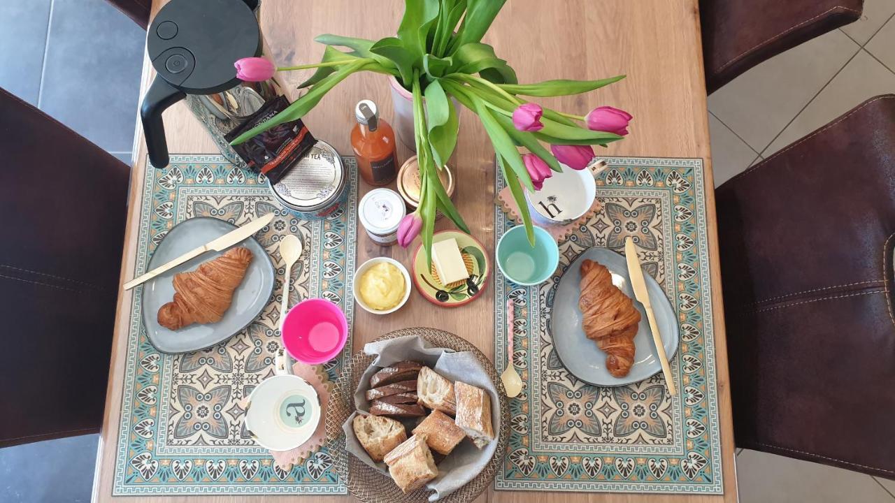 Le Cottage De Lily Bonnemain Ngoại thất bức ảnh