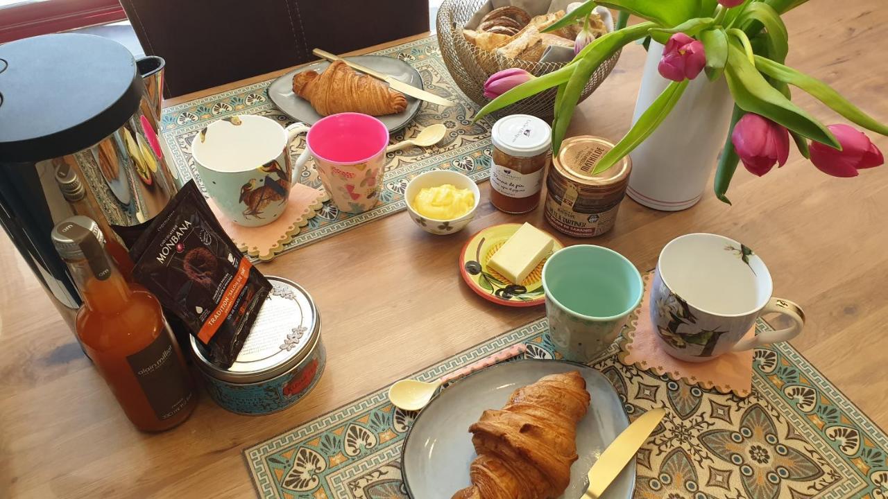 Le Cottage De Lily Bonnemain Ngoại thất bức ảnh